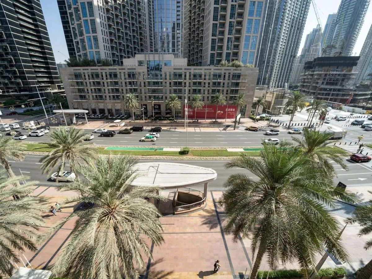 Elegant 2 Bed Downtown Duplex - Prime Location Apartman Dubaj